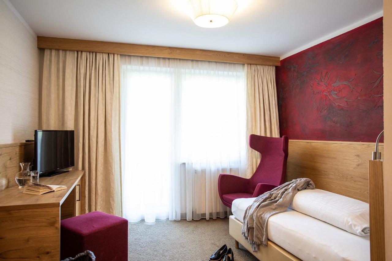 Hotel Zum Hirschen อิมสท์ ห้อง รูปภาพ