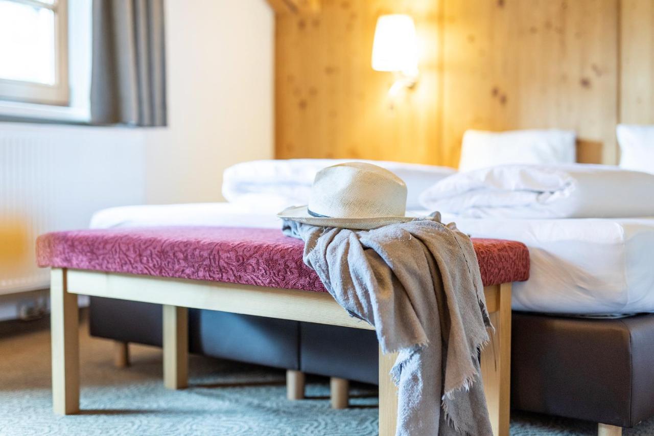 Hotel Zum Hirschen อิมสท์ ภายนอก รูปภาพ
