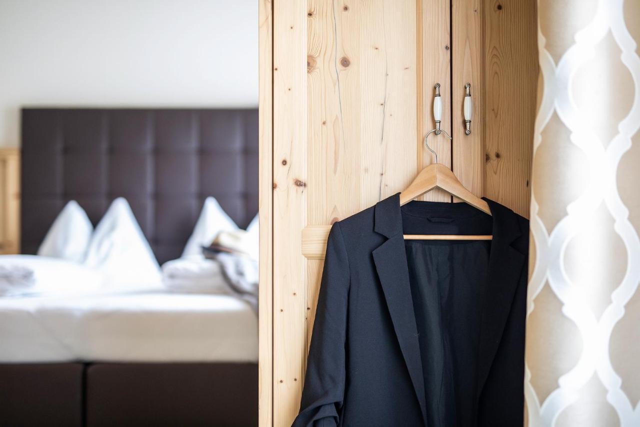 Hotel Zum Hirschen อิมสท์ ภายนอก รูปภาพ