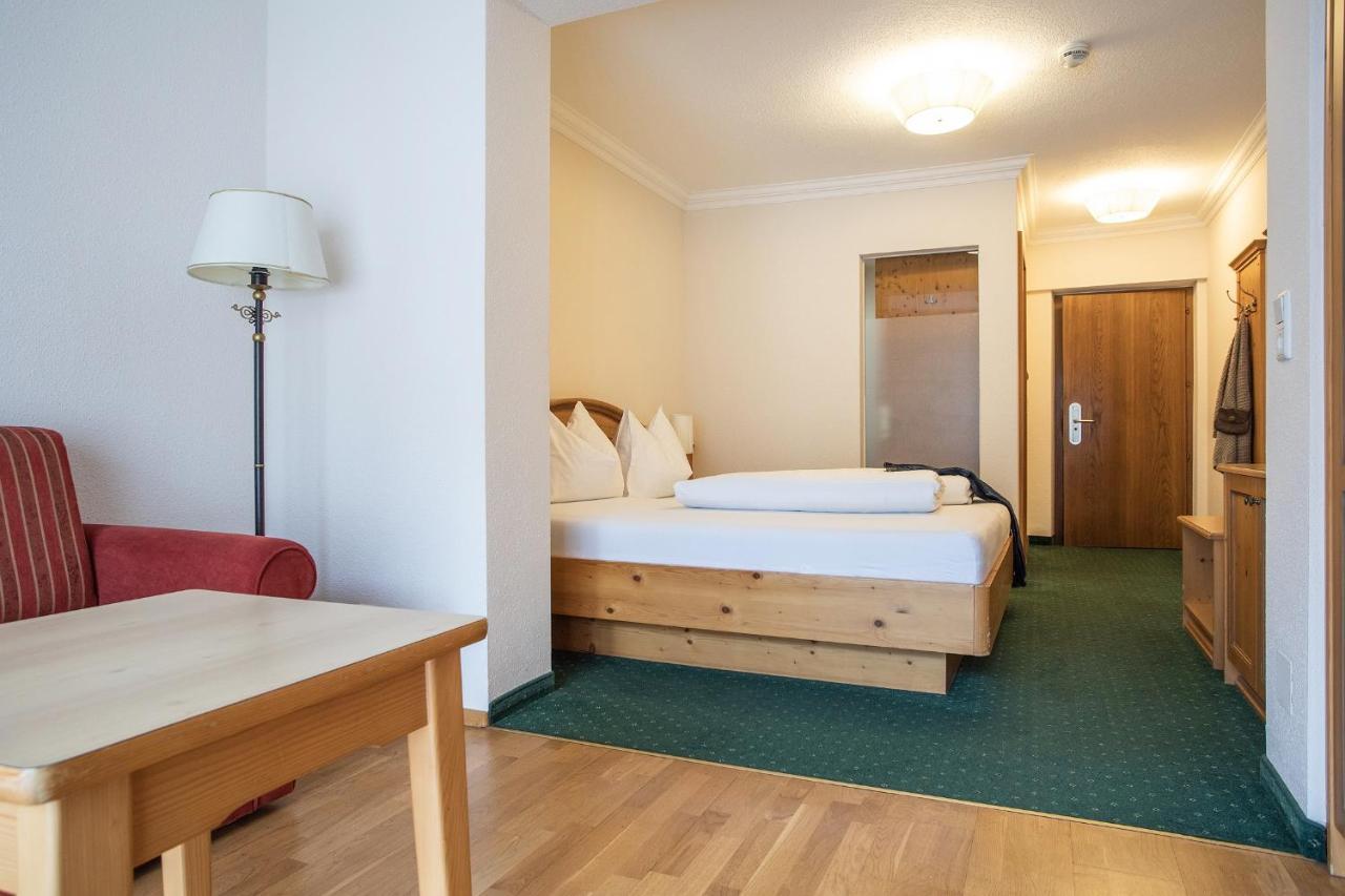 Hotel Zum Hirschen อิมสท์ ภายนอก รูปภาพ